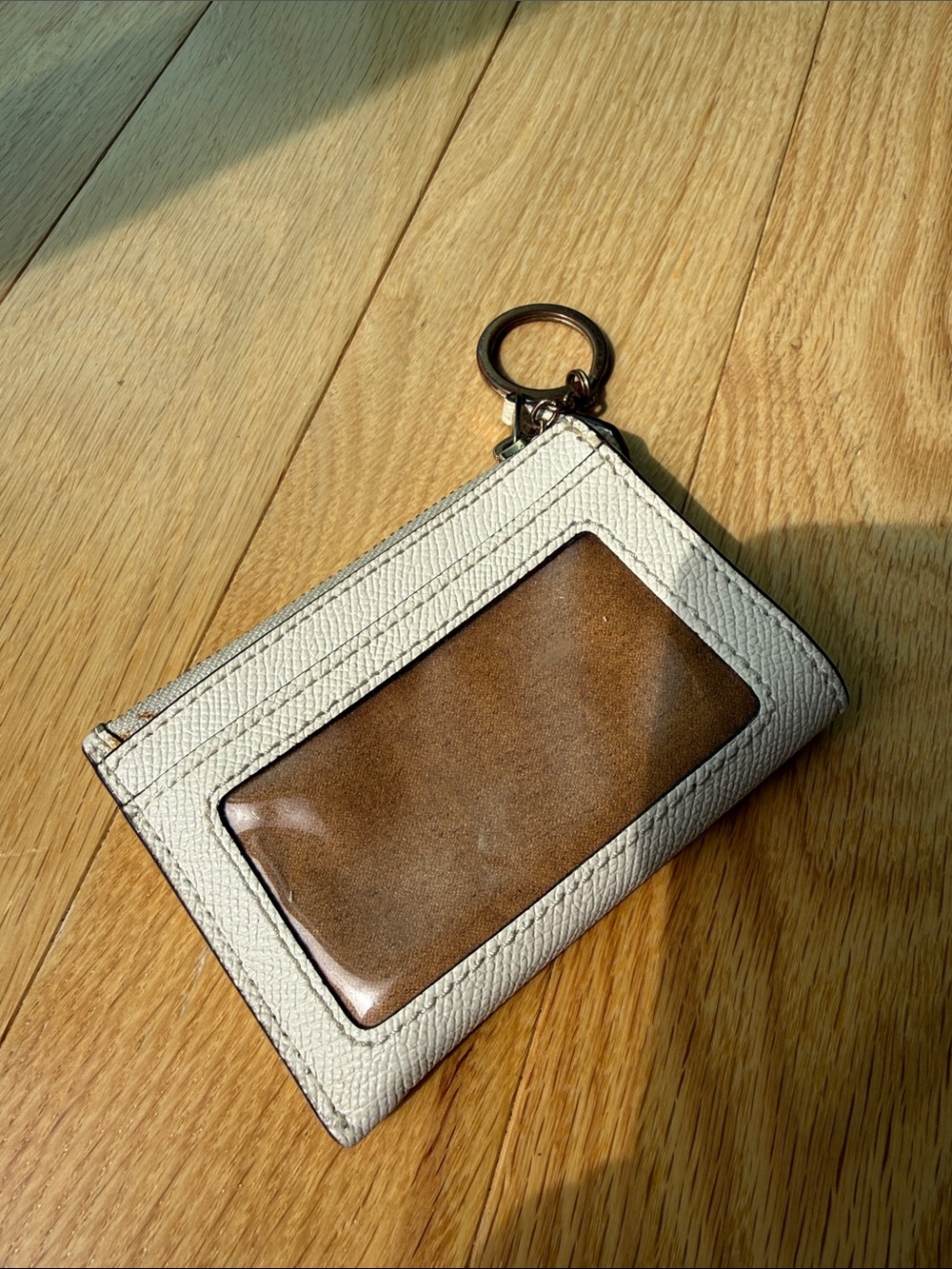 COACH pearl Leather Card Case with Gold-Tone Key Ring - Picture 2 of 10